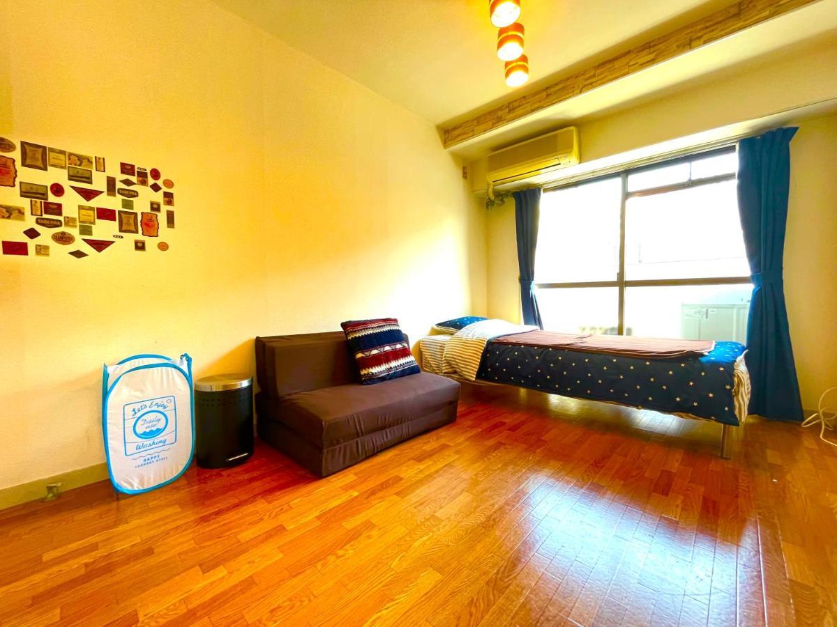 Apartment 最寄り駅まで徒歩4分!副都心線利用可!池袋,新宿,原宿,渋谷まで一本!無料wi-fi完備!